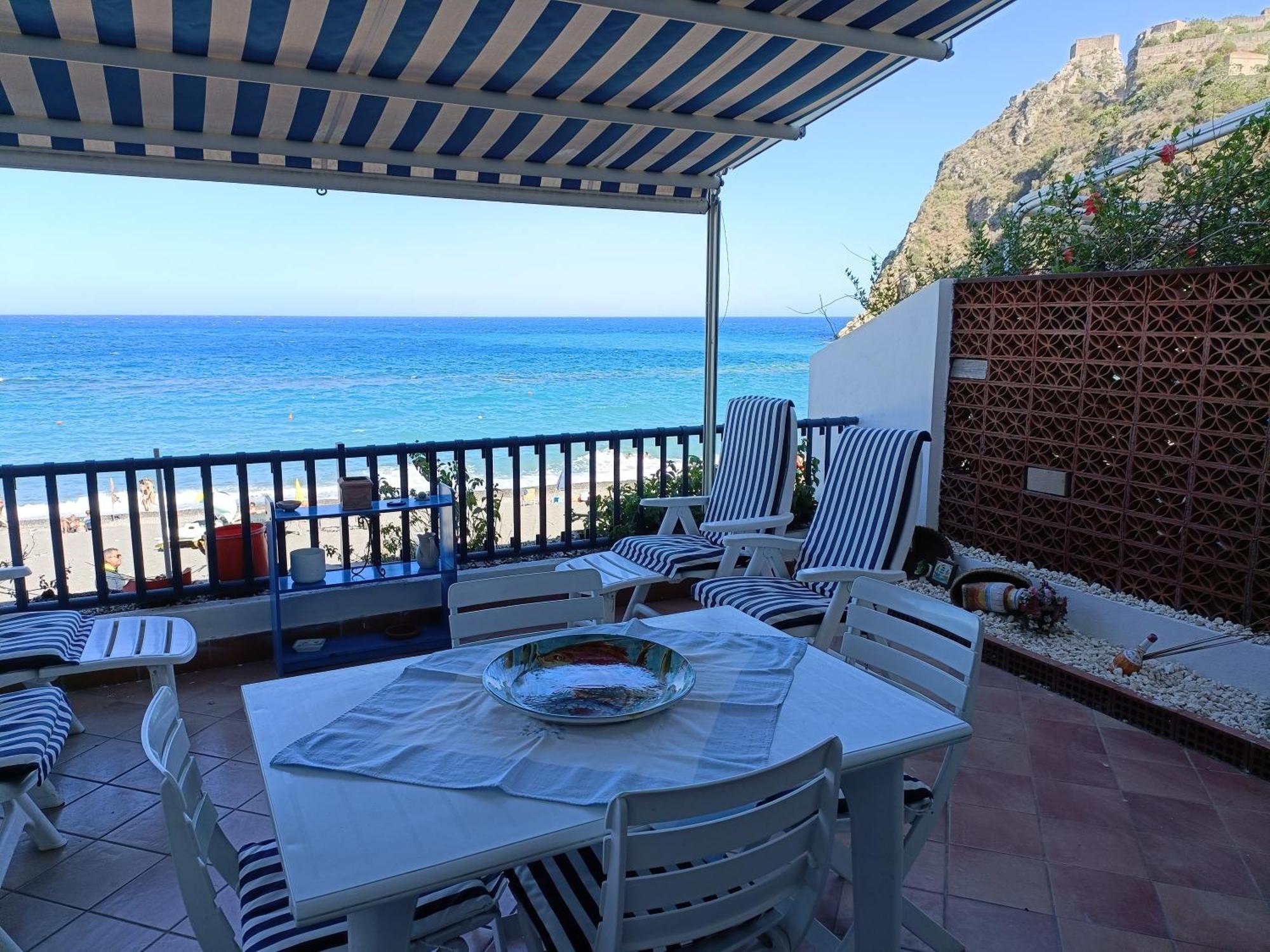 Casa Vacanze Margarita SantʼAlessio Siculo 外观 照片