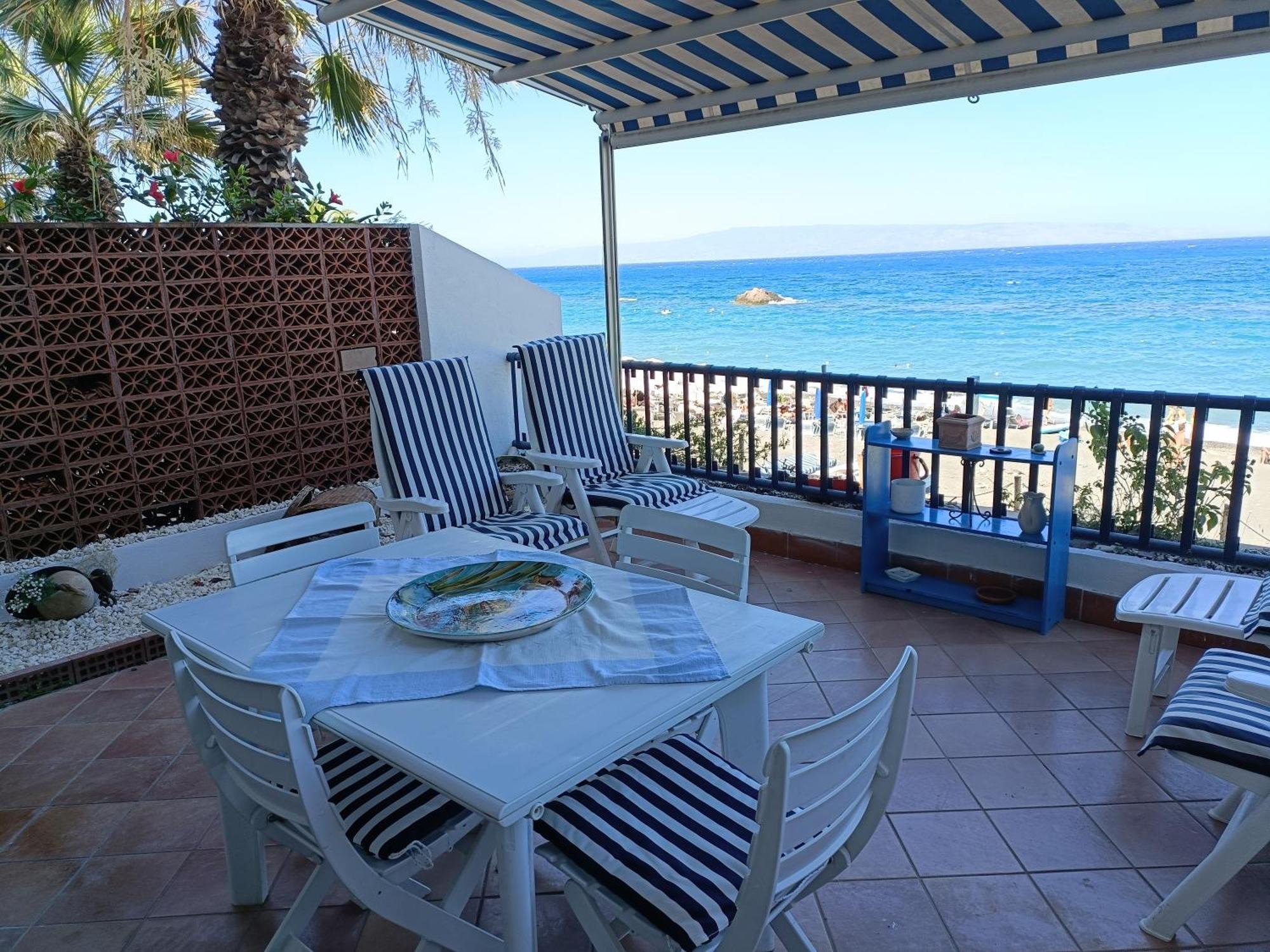 Casa Vacanze Margarita SantʼAlessio Siculo 外观 照片