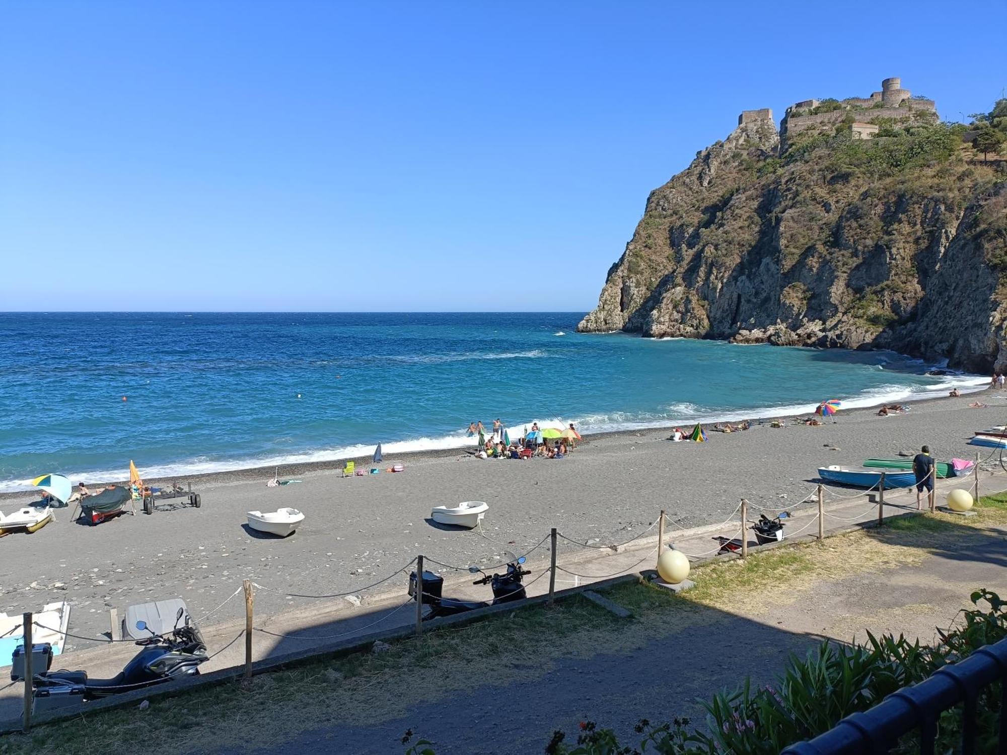 Casa Vacanze Margarita SantʼAlessio Siculo 外观 照片